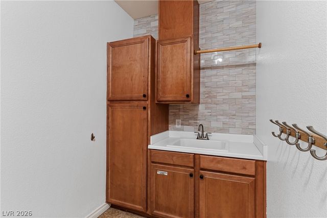 6382 Hermes Stables Court, Las Vegas, NV 89131