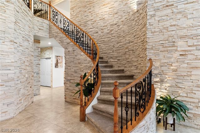 6382 Hermes Stables Court, Las Vegas, NV 89131