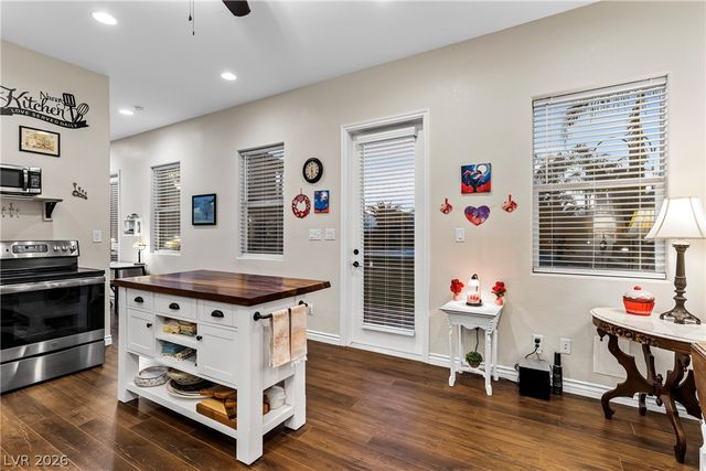 6382 Hermes Stables Court, Las Vegas, NV 89131