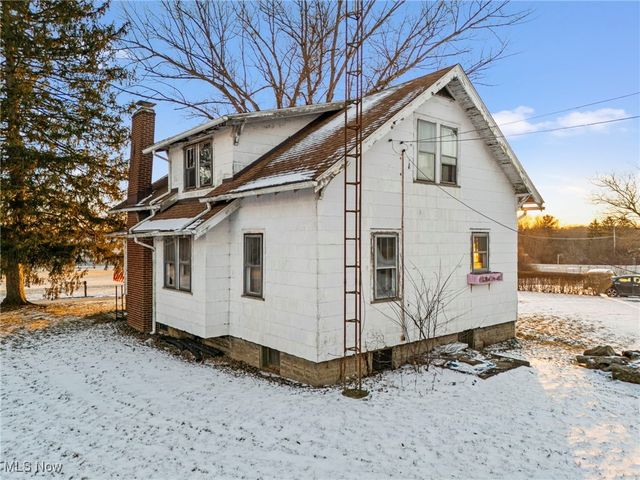 10595 Forty Corners Road NW, Massillon, OH 44647