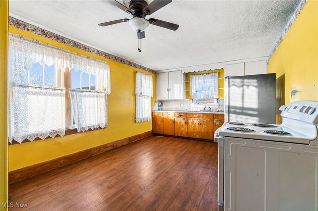 10595 Forty Corners Road NW, Massillon, OH 44647