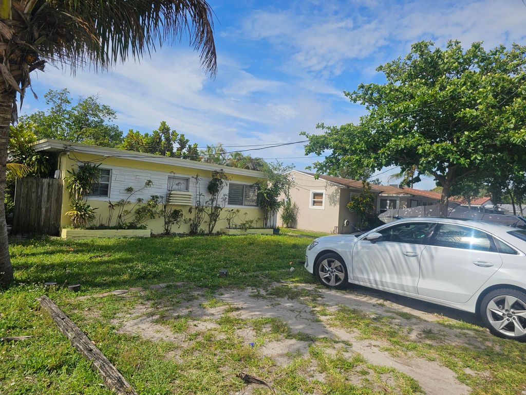 2512 Arthur Street, Hollywood, FL 33020
