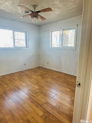 815 16th Street, Lovelock, NV 89419