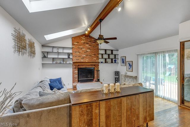 4855 Edsal Drive, Lyndhurst, OH 44124