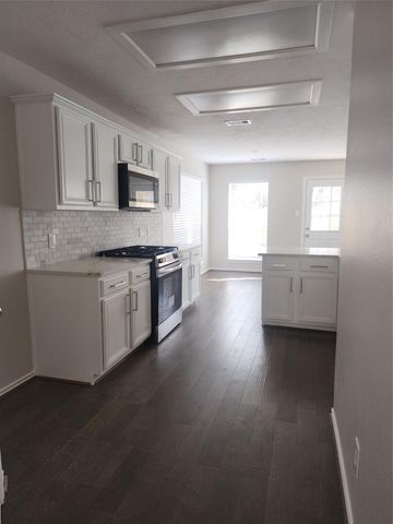 10614 Acacia Forest Trail, Houston, TX 77089