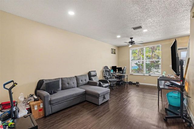 6236 OSPREY LAKE CIRCLE, Riverview, FL 33578