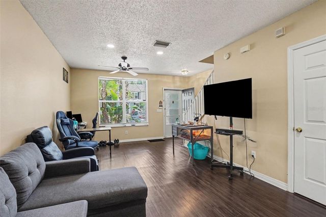 6236 OSPREY LAKE CIRCLE, Riverview, FL 33578