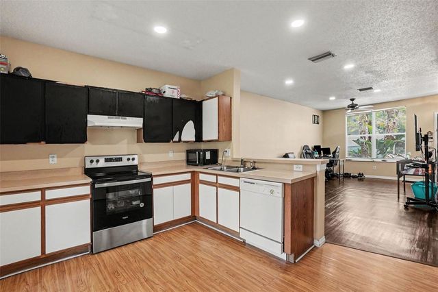 6236 OSPREY LAKE CIRCLE, Riverview, FL 33578