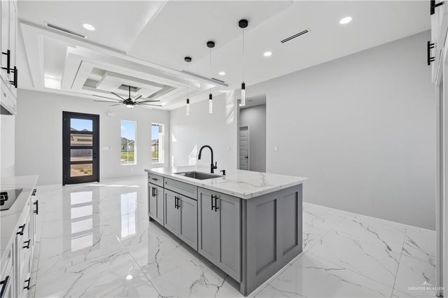 910 E 39th Street, San Juan, TX 78589