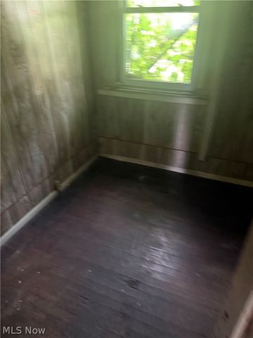 2183 E 31st Street, Cleveland, OH 44115