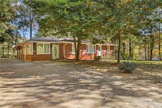 1334 Jennie SW Lane, Lilburn, GA 30047