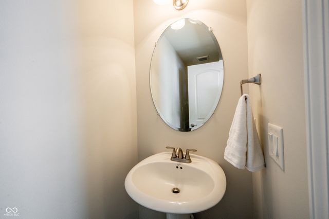 9657 Calamus Drive, Noblesville, IN 46060