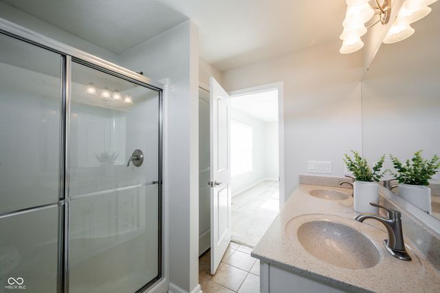 9657 Calamus Drive, Noblesville, IN 46060