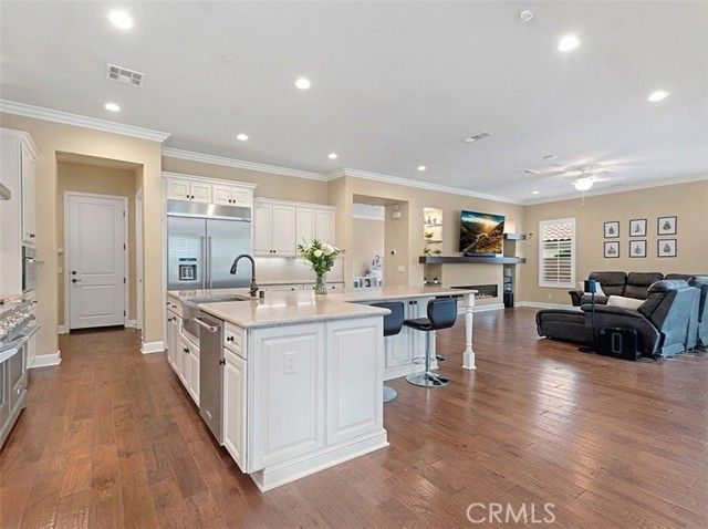 24008 Schoenborn Street, West Hills (los Angeles), CA 91304