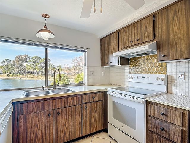 12303 FIELDSTONE LANE, Hudson, FL 34667