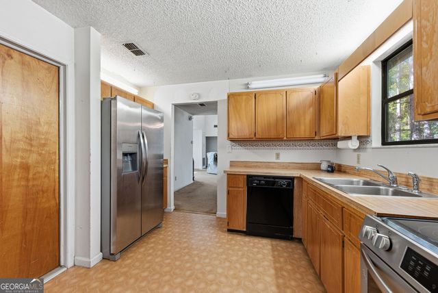 206 Creekwood Drive, Kingsland, GA 31548