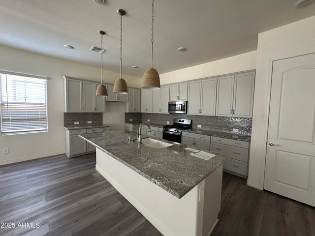 22698 E SADDLE Way, Queen Creek, AZ 85142