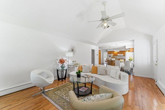 5 Parmley Dr, Acton, MA 01720