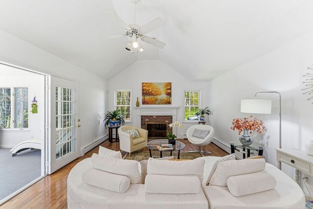 5 Parmley Dr, Acton, MA 01720