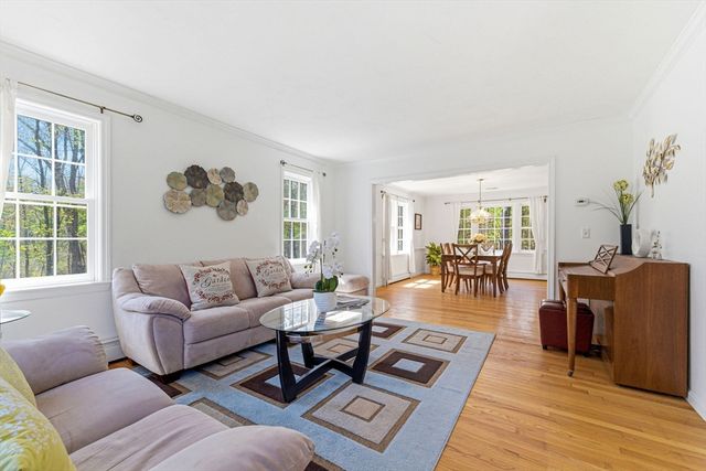 5 Parmley Dr, Acton, MA 01720