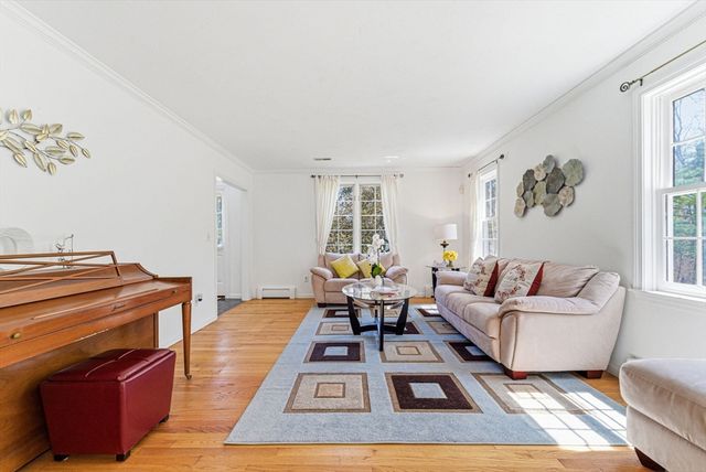 5 Parmley Dr, Acton, MA 01720