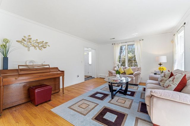 5 Parmley Dr, Acton, MA 01720