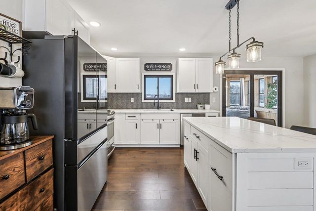 402 Schwantz Road, Pardeeville, WI 53954