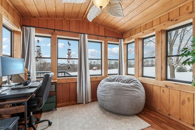 402 Schwantz Road, Pardeeville, WI 53954