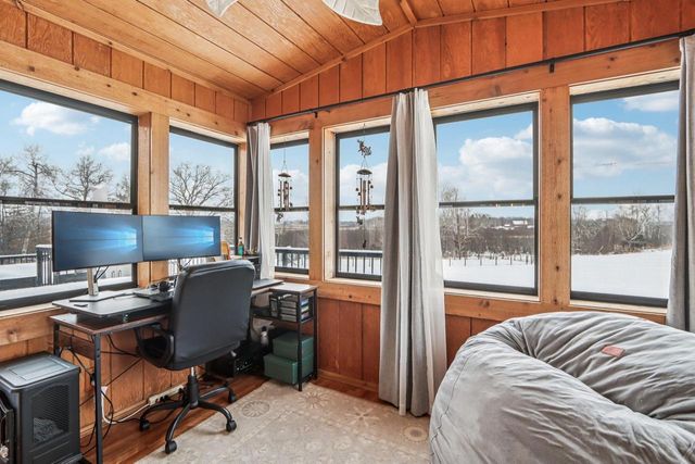 402 Schwantz Road, Pardeeville, WI 53954