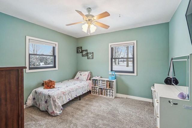 402 Schwantz Road, Pardeeville, WI 53954