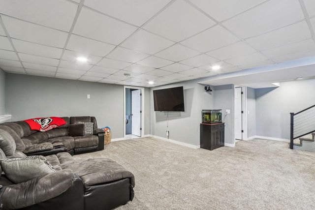 402 Schwantz Road, Pardeeville, WI 53954