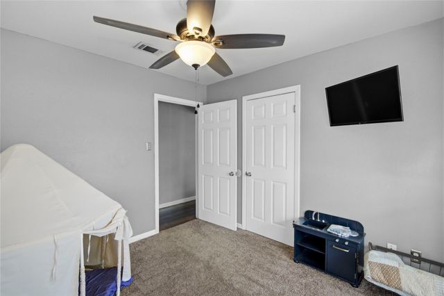 106 S Mattson Street, West Columbia, TX 77486