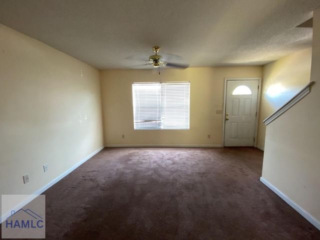 1100-8C Pineland Avenue, Hinesville, GA 31313