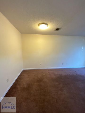 1100-8C Pineland Avenue, Hinesville, GA 31313
