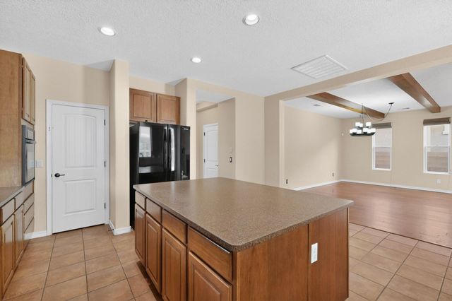 8200 Go West Road NW, Albuquerque, NM 87120