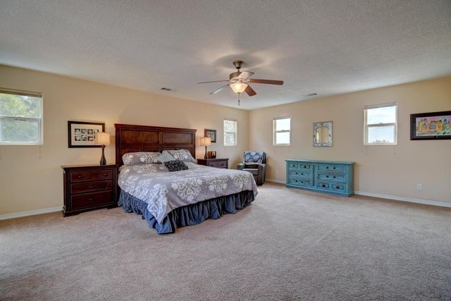 8200 Go West Road NW, Albuquerque, NM 87120