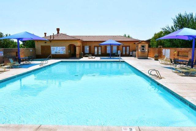 8200 Go West Road NW, Albuquerque, NM 87120