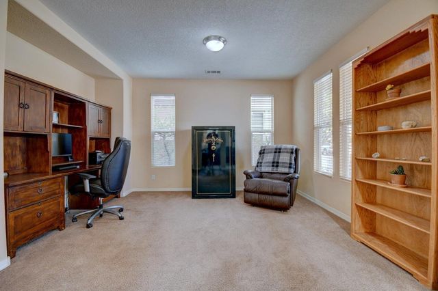 8200 Go West Road NW, Albuquerque, NM 87120