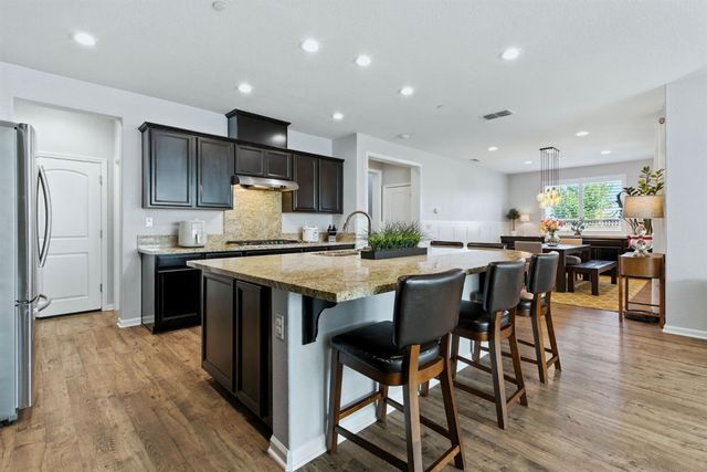 18200 Broadmoor Way, Lathrop, CA 95330