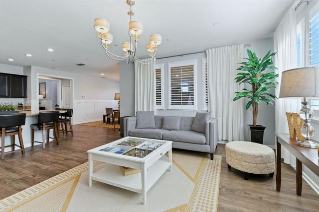 18200 Broadmoor Way, Lathrop, CA 95330