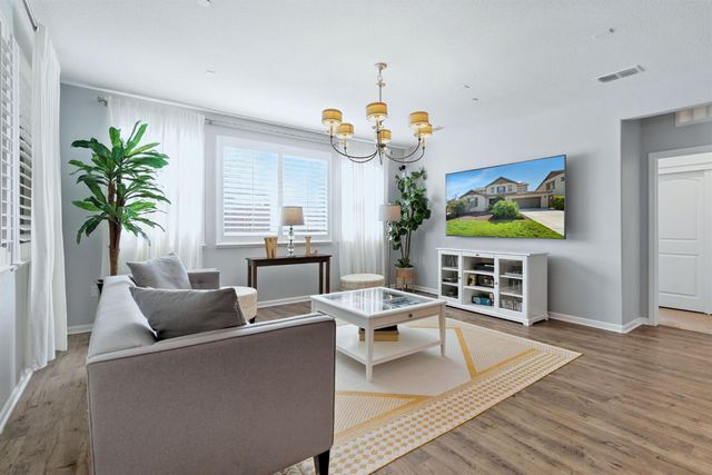 18200 Broadmoor Way, Lathrop, CA 95330