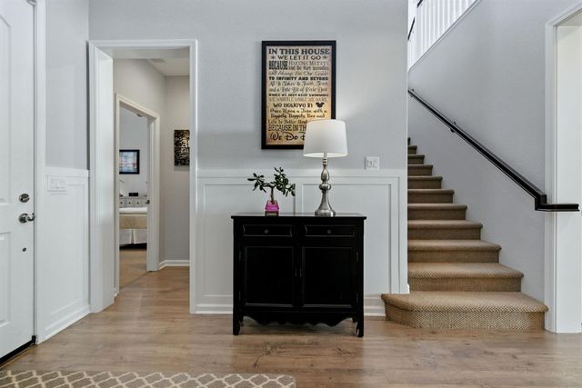 18200 Broadmoor Way, Lathrop, CA 95330