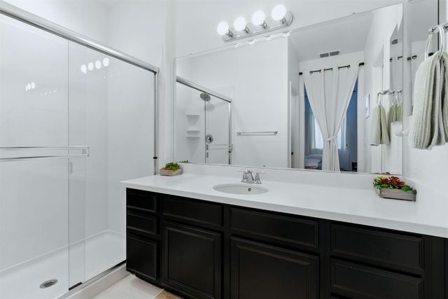 18200 Broadmoor Way, Lathrop, CA 95330