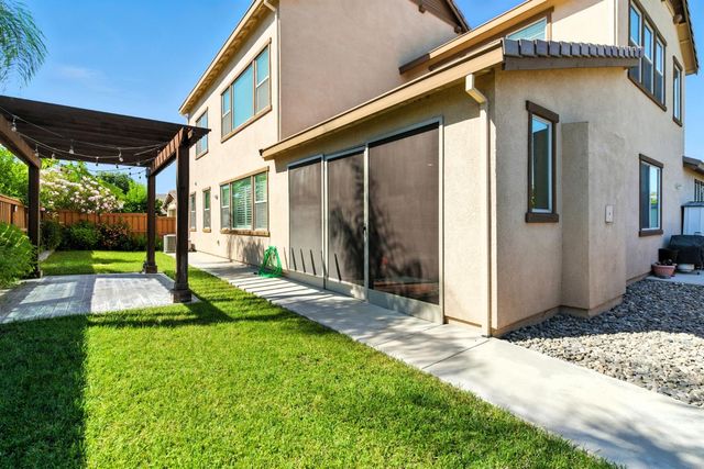 18200 Broadmoor Way, Lathrop, CA 95330