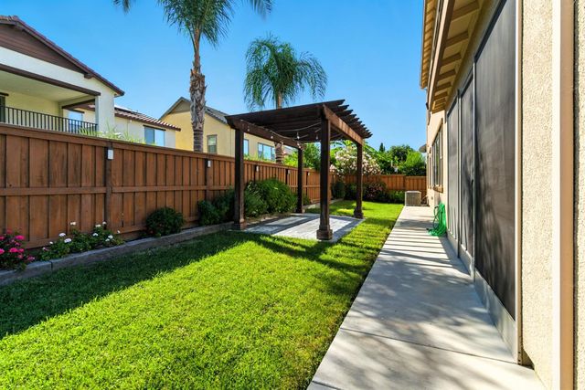 18200 Broadmoor Way, Lathrop, CA 95330