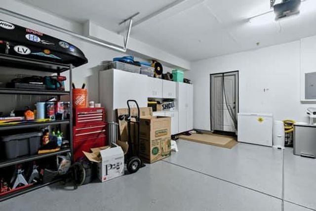 18200 Broadmoor Way, Lathrop, CA 95330