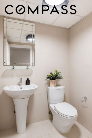 78 Ridge St Apt 1F, New York City, NY 10002