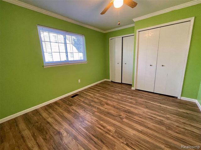 19464 Parkville Street, Livonia, MI 48152