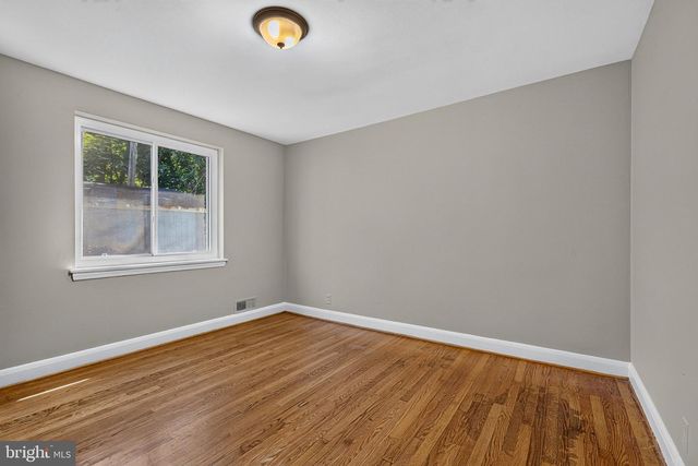 2705 GLEN AVE, Baltimore, MD 21215