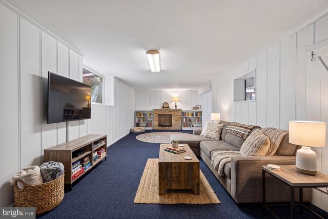2705 GLEN AVE, Baltimore, MD 21215